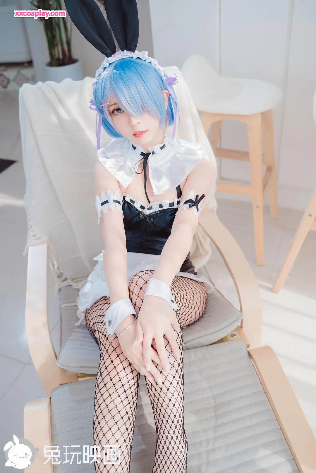 兔玩映画：蕾姆黑网兔女郎